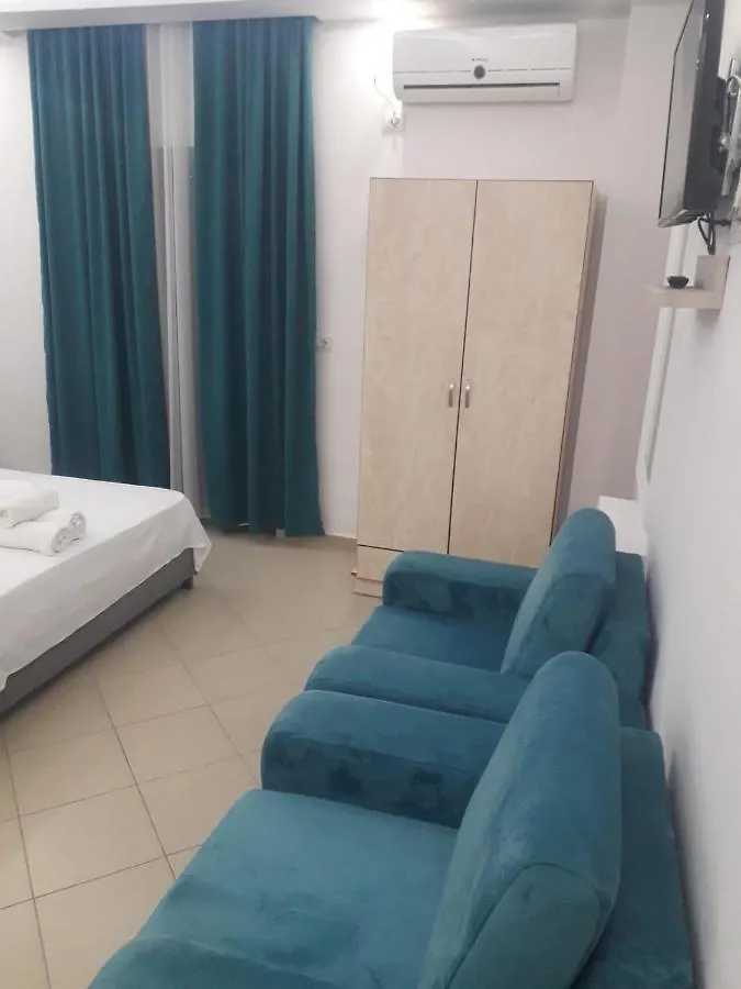 Hotel Arsenal クサミル