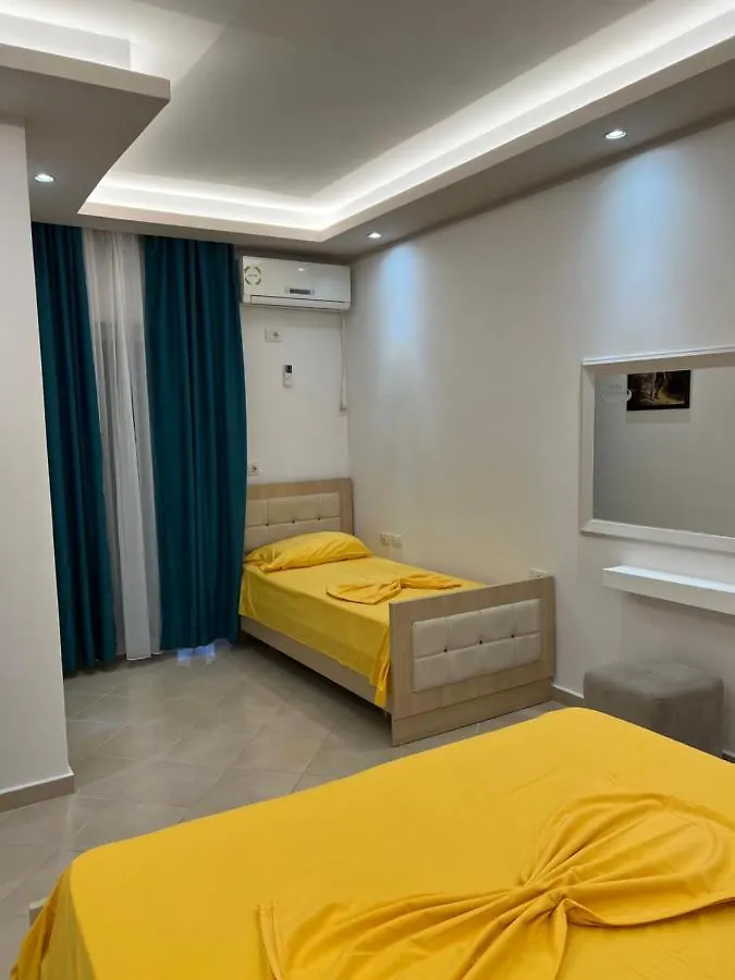 Hotel Arsenal Ksamil 3*,
